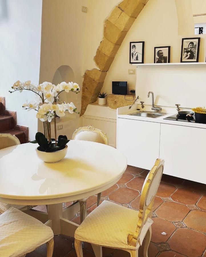 Castello House Apartment *